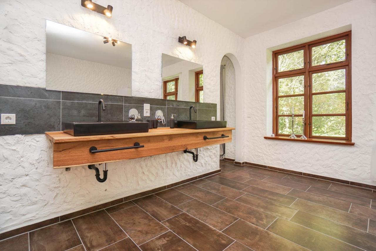 Ruhe Unter Reet-Haus Mit Sauna, Whirlpool Und Kamin Gnarrenburg 외부 사진
